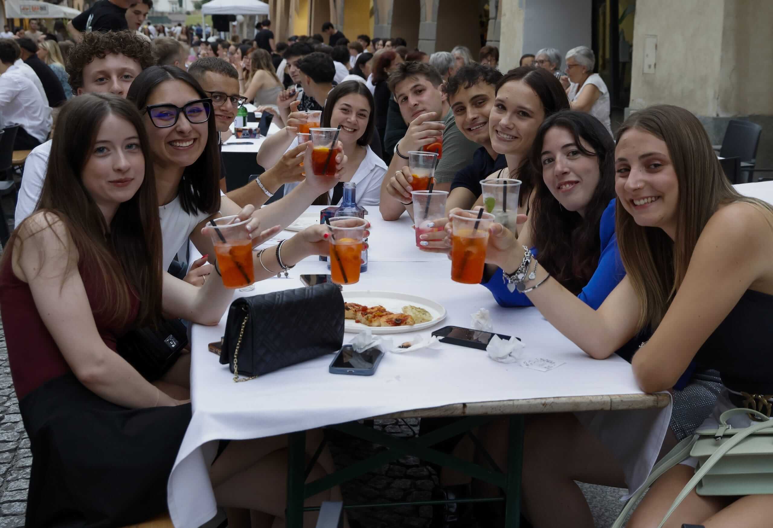 it's friday then foto costanza bono